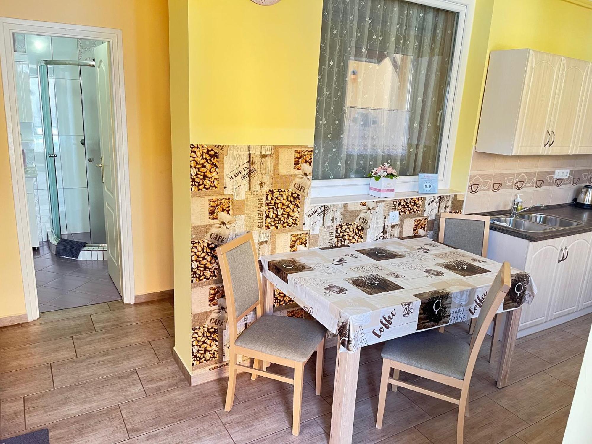 מאקו Gesztenye Apartman מראה חיצוני תמונה