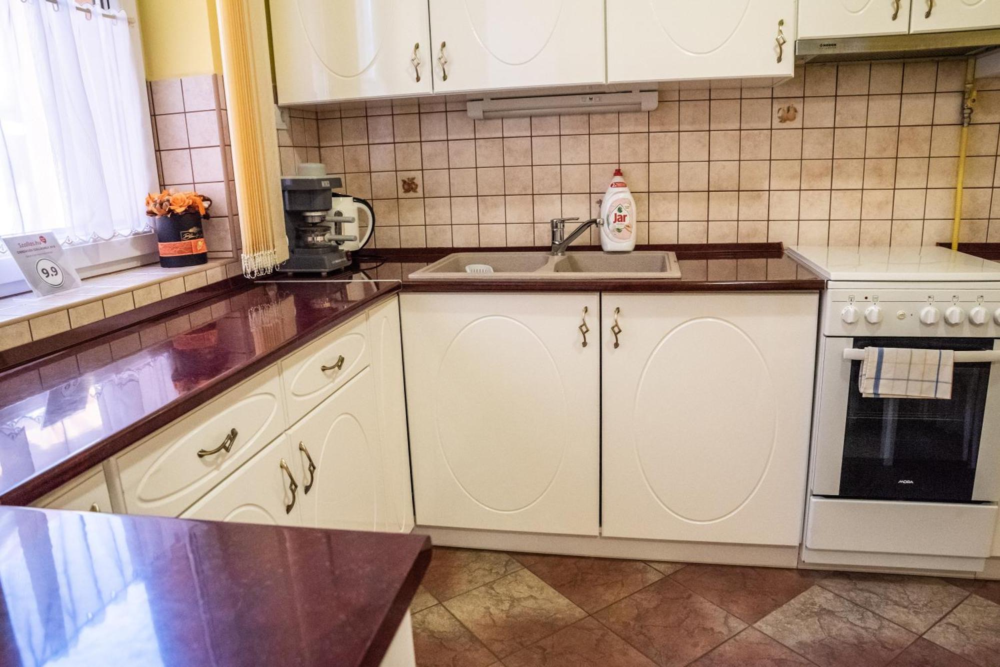 מאקו Gesztenye Apartman מראה חיצוני תמונה