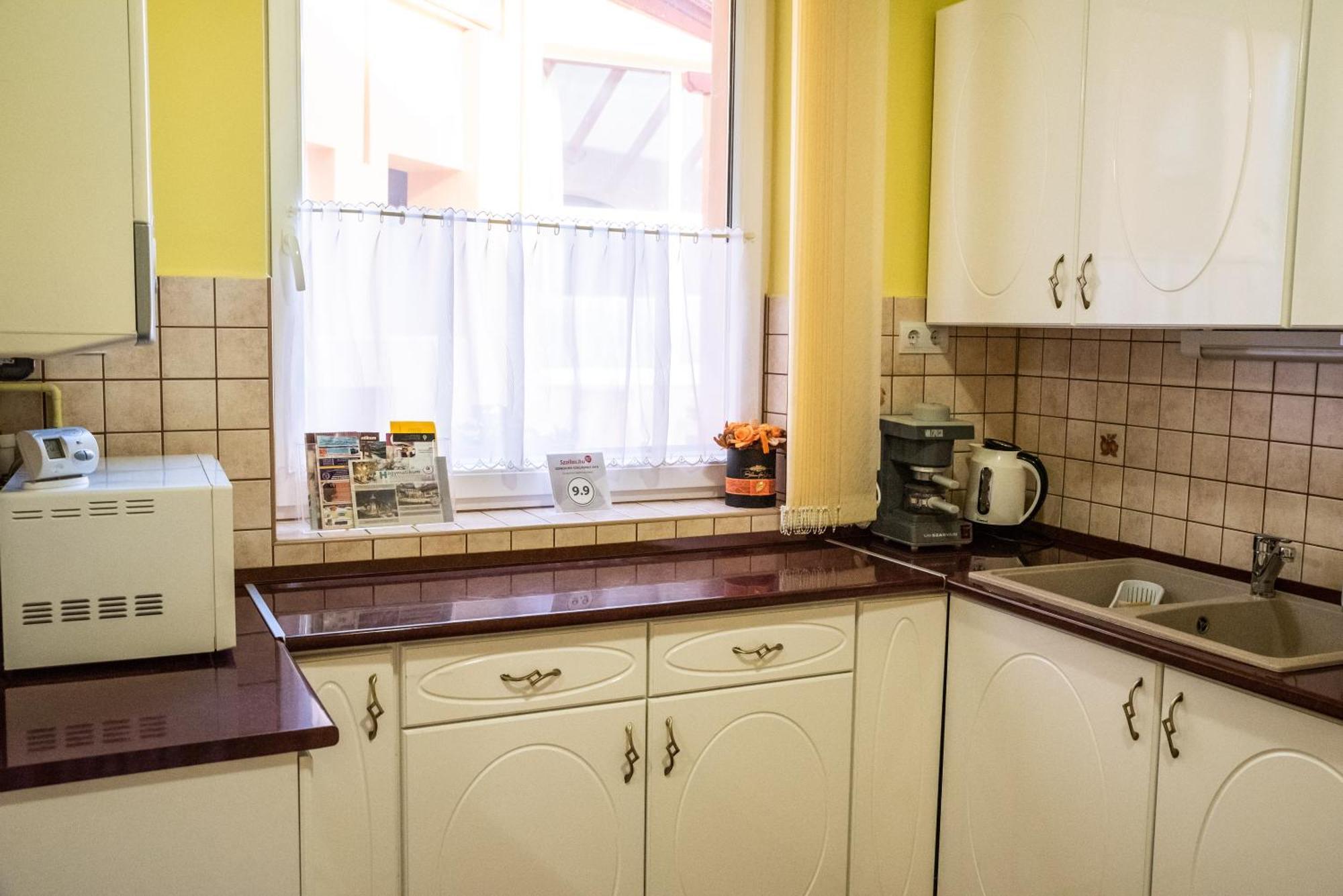 מאקו Gesztenye Apartman מראה חיצוני תמונה