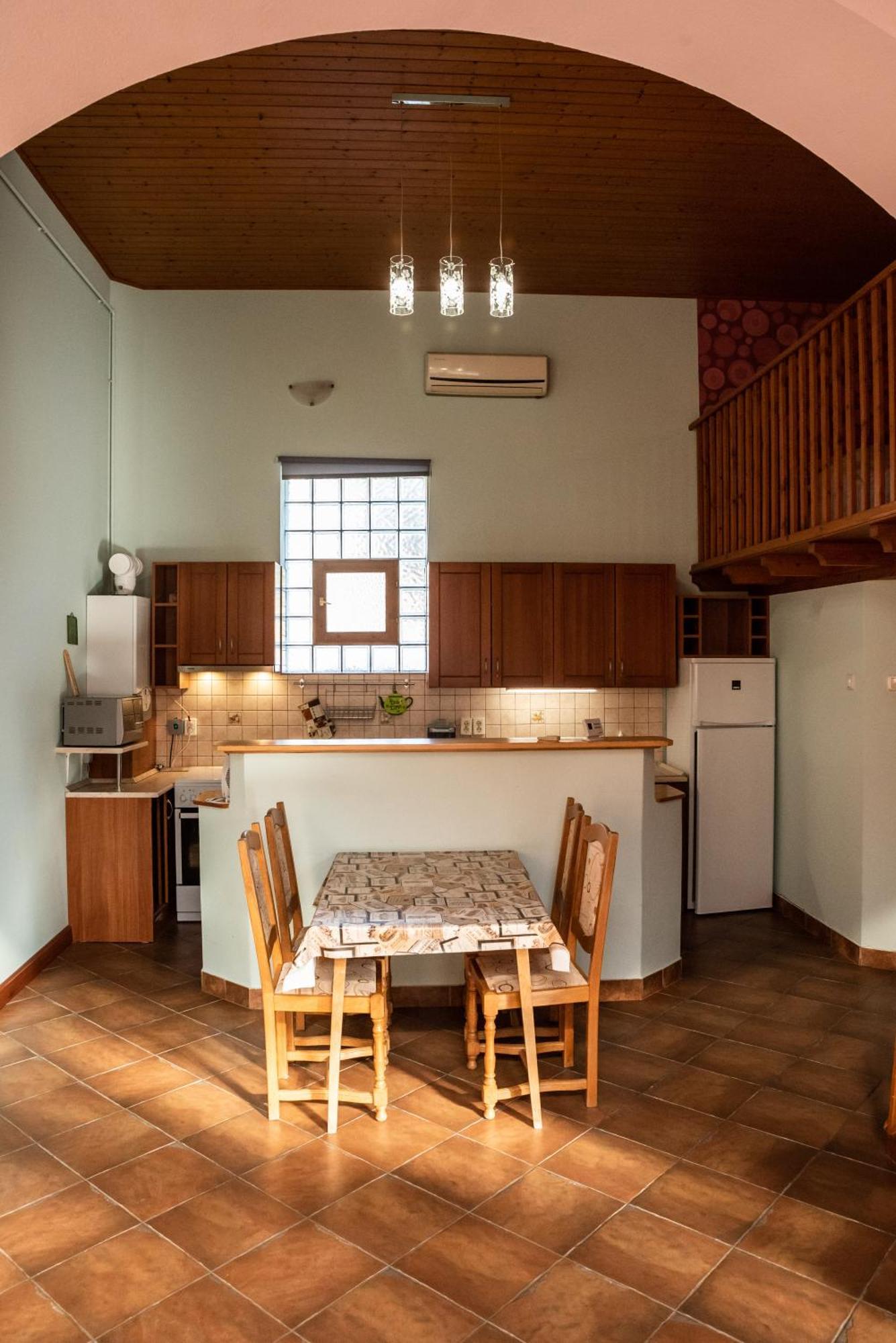 מאקו Gesztenye Apartman מראה חיצוני תמונה